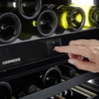 Vinotéky: displej Touch & Swipe