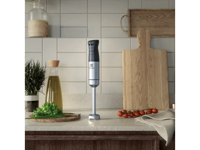 ELECTROLUX Tyčový mixér E5HB2-8SS