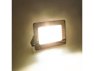 RSL 243 LED reflektor 10W 4000K RETLUX