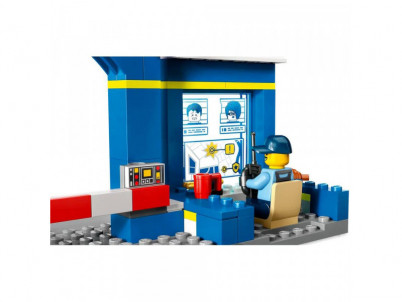 Naháňačka na polic. stanici 60370 LEGO