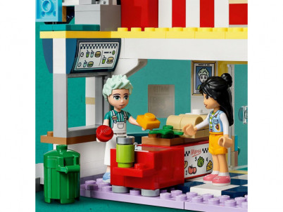 Bistro v mestečku Heartlake 41728 LEGO