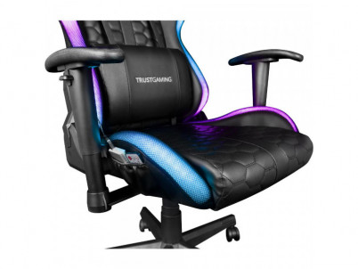 GXT716 Rizza RGB Gaming Chair TRUST