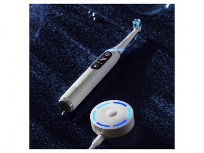 IO Series 10 White zubná kefka Oral-B