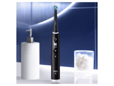 IO6 Series Black Onyx zubná kefka Oral-B