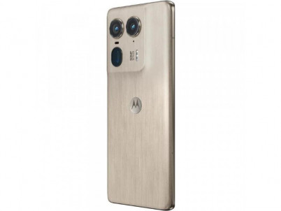 Edge 50 Ultra Nordic Wood Motorola