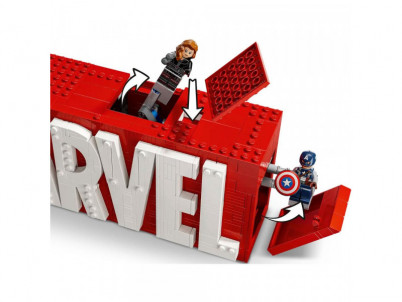 Logo MARVEL a minifigúrky 76313 LEGO