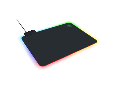 FIREFLY V2 Gaming Mouse Mat RAZER