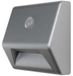Svietidlo LEDVANCE NIGHTLUX® Stair Silver, so senzorom pohybu, 3xAAA, 84x28x73 mm