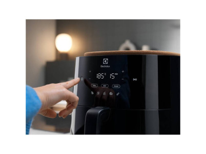 ELECTROLUX EAF7B, Teplovzdušná fritéza