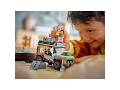 Terénne horské nákladné auto 4x4 60447
