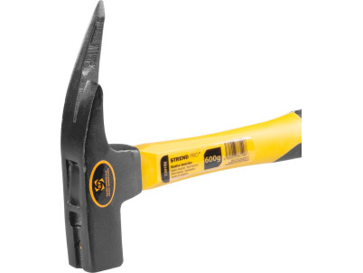 Kladivo Strend Pro HM303 600 g, tesárske, sklolaminátová rúčka, TPR, dĺžka násady 330mm