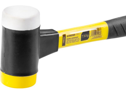Kladivo Strend Pro HM215 730 g, gumené, sklolaminátová rúčka