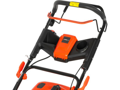 Kosačka Strend Pro QL51PD-196, benzínová, 4,0 kW, záber 51 cm, s pojazdom, LONCIN, s elektrickým štartom Kosačka Strend Pro QL51PD-196, benzínová, 4,0 kW, záber 51 cm, s pojazdom, LONCIN, s elektrickým štartom