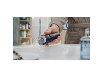 BT3665/15 Zastrihávač fúzov PHILIPS